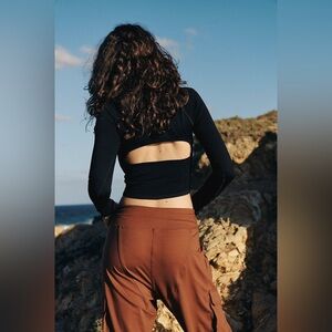 FP Movement Women's Bail Out Long Sleeve Layer in Black Size XS/S NWT